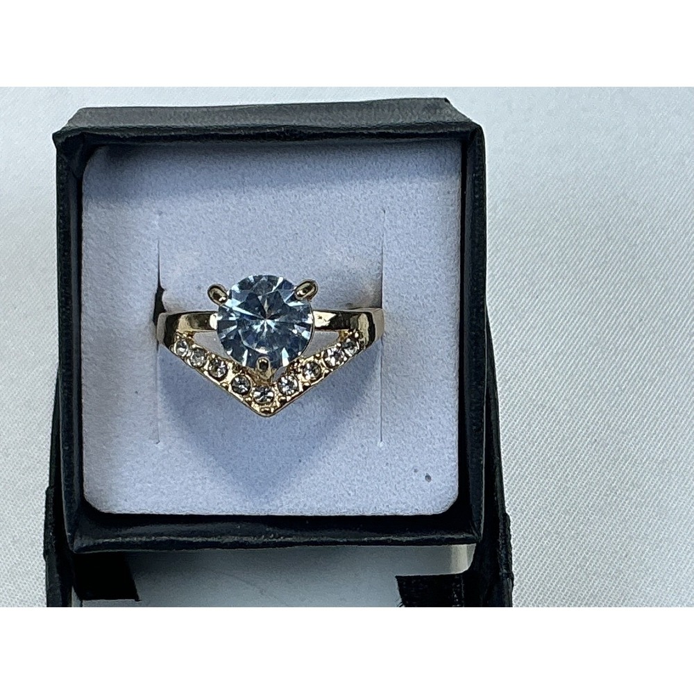 Gold Tone Clear Stone Ring Size 6.5 V Shape Costume Jewelry‎ Engagement Style